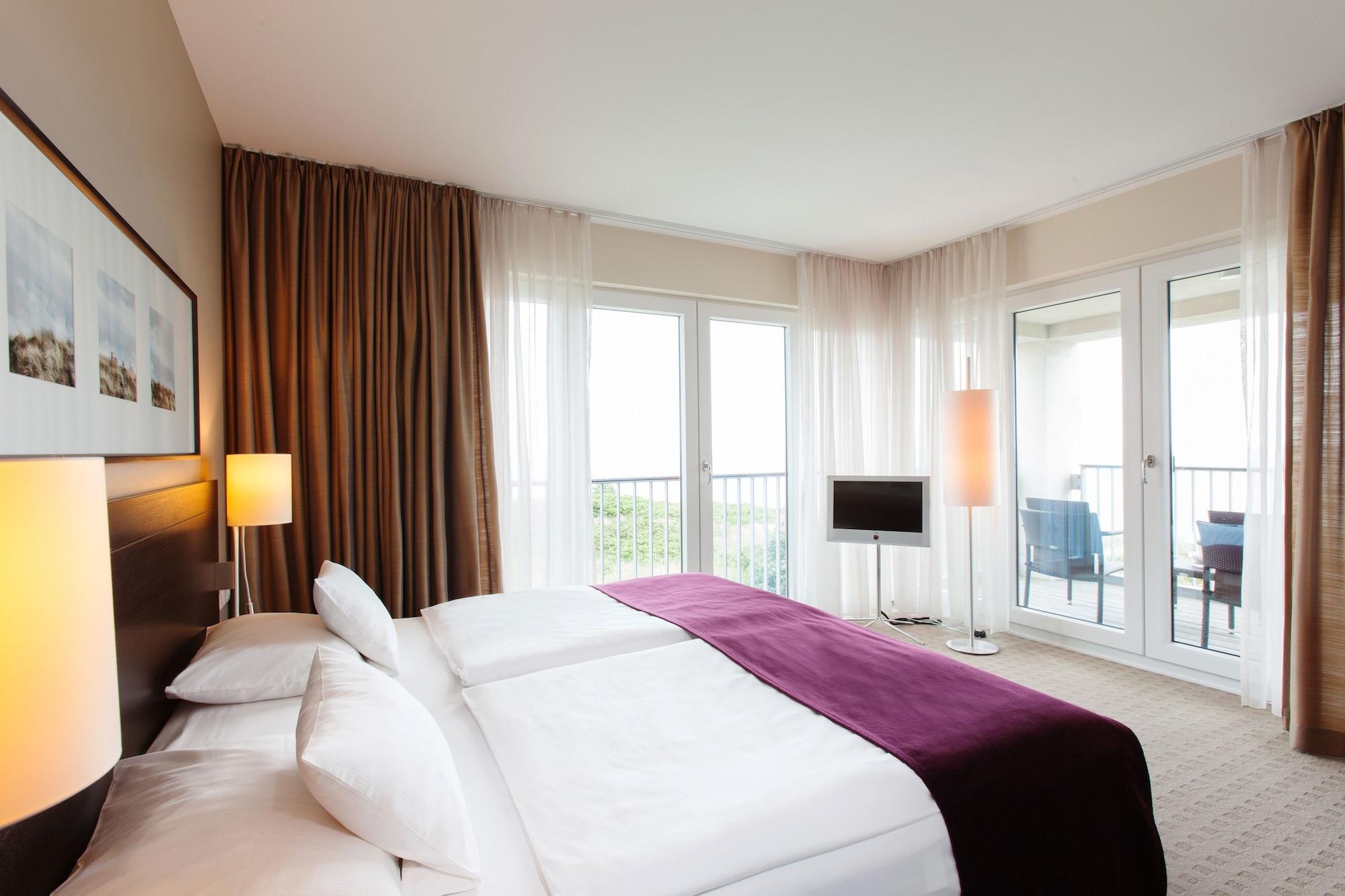 A-Rosa Sylt Hotel List Exterior photo A typical bedroom at the hotel