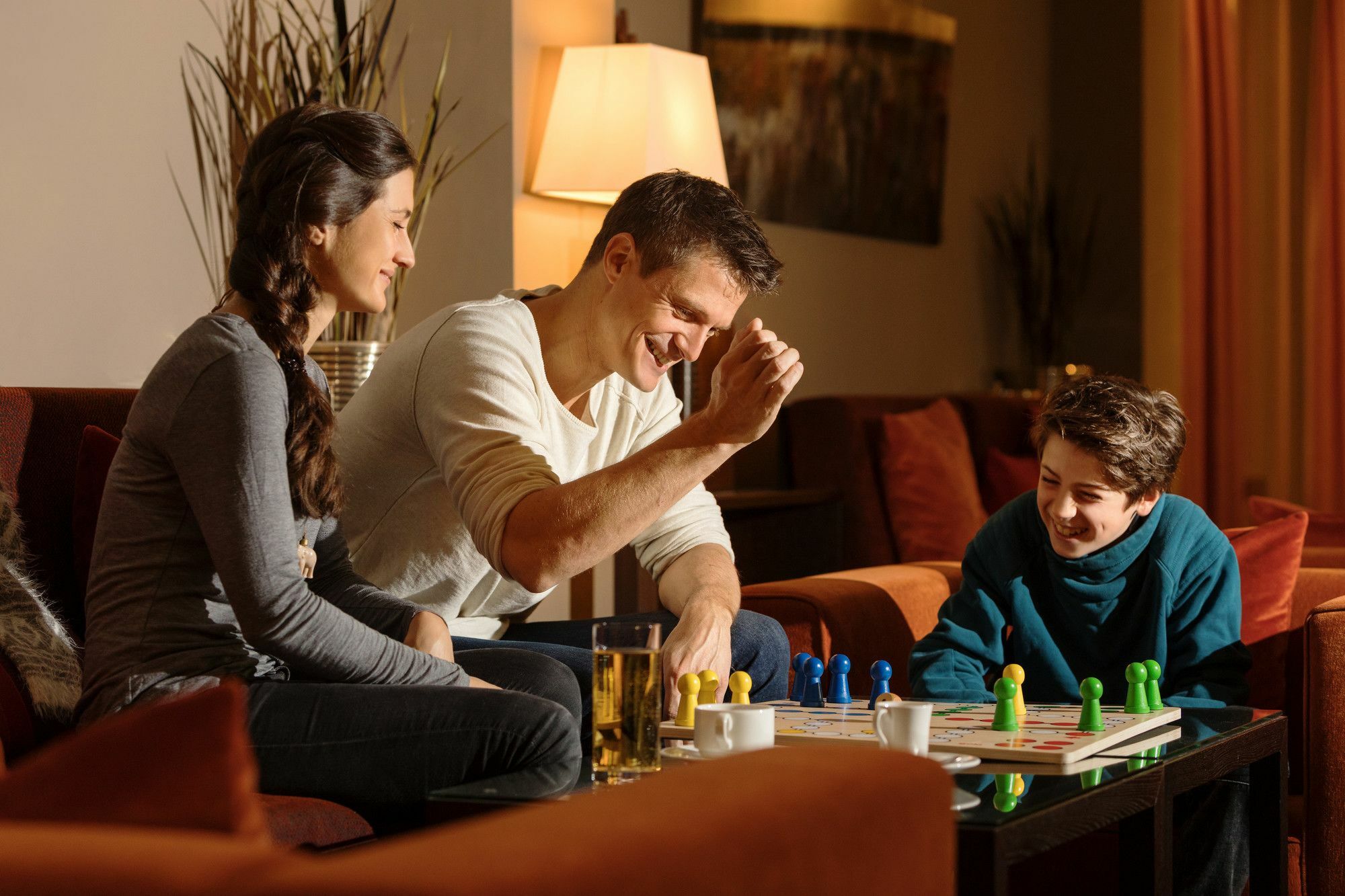 A-Rosa Sylt Hotel List Exterior photo Family playing a board game